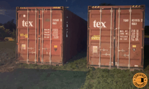 What to Look for When Comparing Container Transport Providers